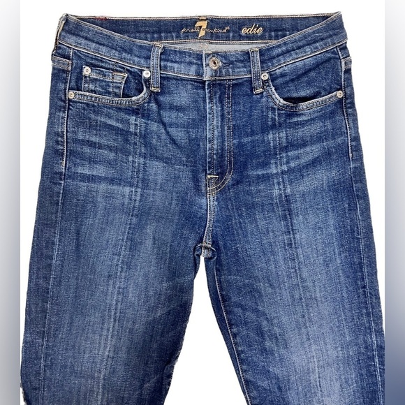 7 For All Mankind Distressed Edie Frayed Grommet Trim Distressed Jeans Size 28 - Picture 3 of 9